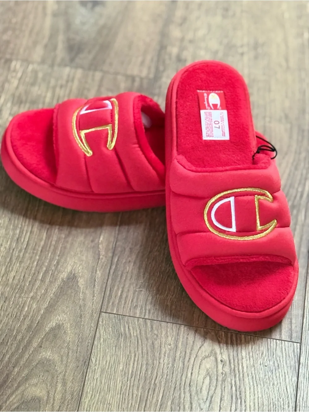 Champion Scarlet Red Plush Cozy Slide Slippers Logo Cushioned NWT Youth 7